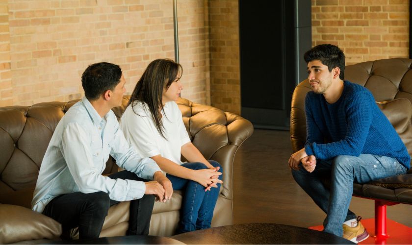 Es clave eliminar las relaciones tóxicas que favorecen una dinámica que perpetúa la adicción Es clave eliminar las relaciones tóxicas que favorecen una dinámica que perpetúa la adicción.