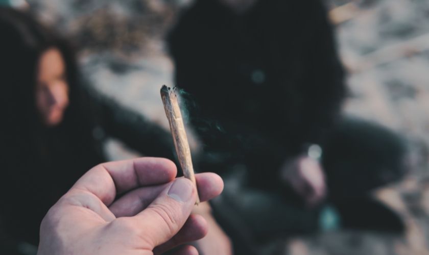 Cannabis: la falsa percepción de seguridad en una droga socialmente aceptada Consumo de cannabis percibido como una droga blanda